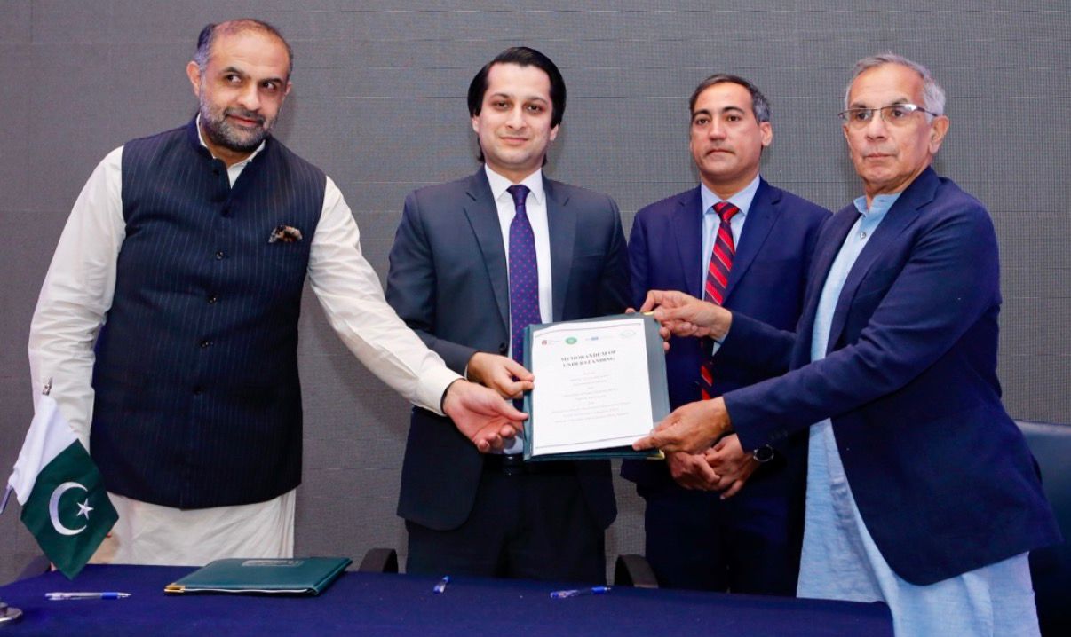 MOU signing ceremony with Institute of business administration and Ministry of Law & Justice to promote mediation trainings in the country